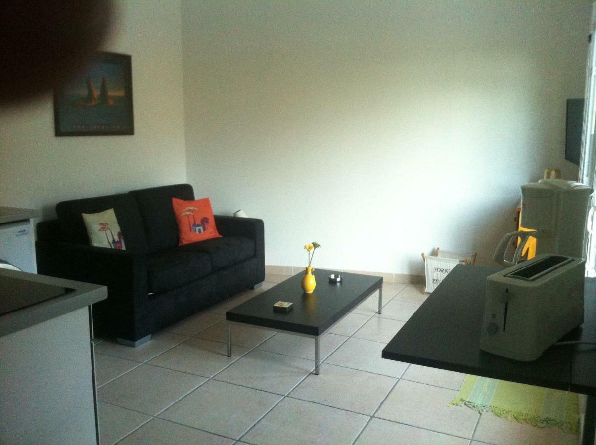 Les Cigales Des Pres Studio Aups Exterior foto